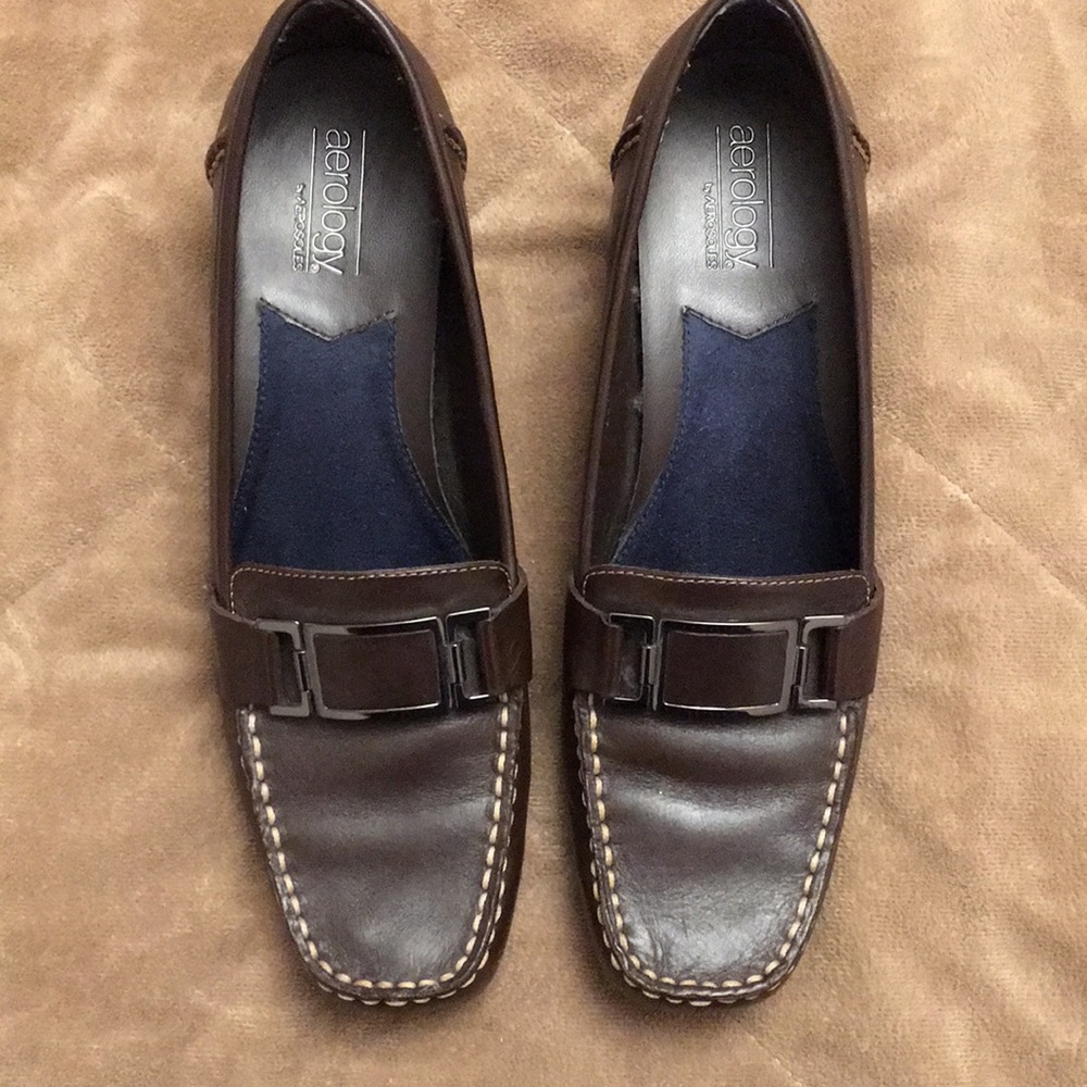 Aerology Women’s Kitten Heel